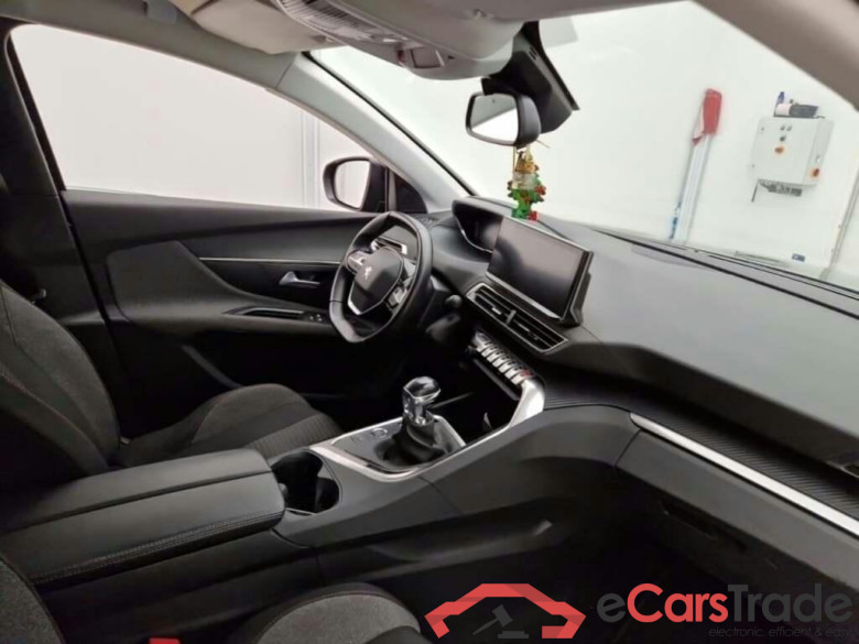 PEUGEOT 5008 1.5 BlueHDI BL. Act 7P. #3