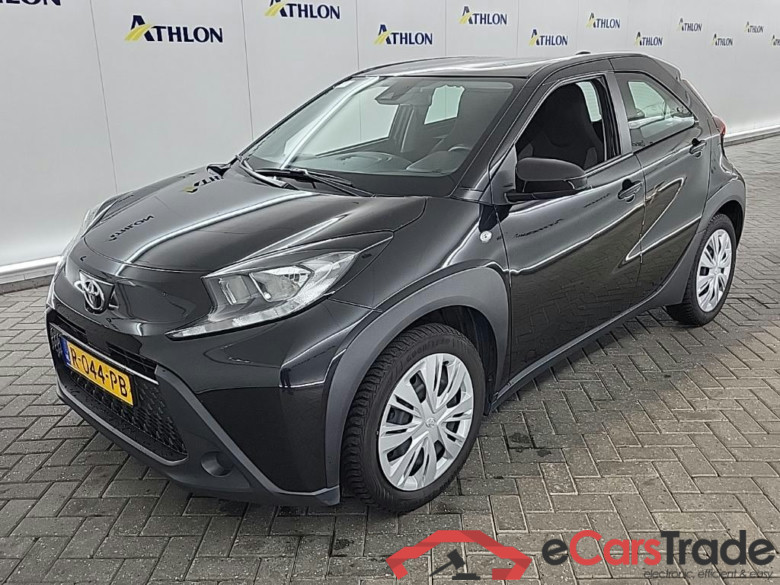 TOYOTA Aygo X 1.0 VVT-I MT play 5D 53kW #1