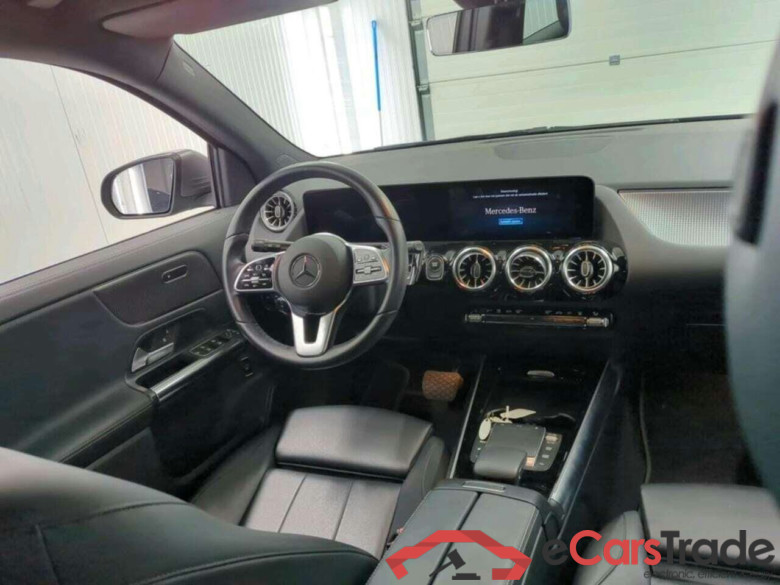 MERCEDES-BENZ EQA 250 Bns Sol. Lux #3