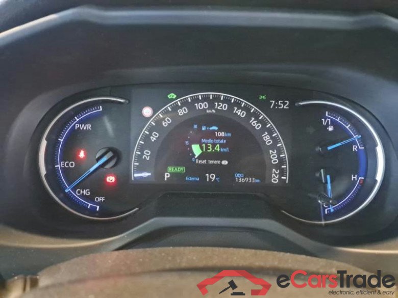 TOYOTA RAV4 / 2018 / 5P / CROSSOVER 2.5 HV 218CV E-CVT BUSINESS 2WD #4