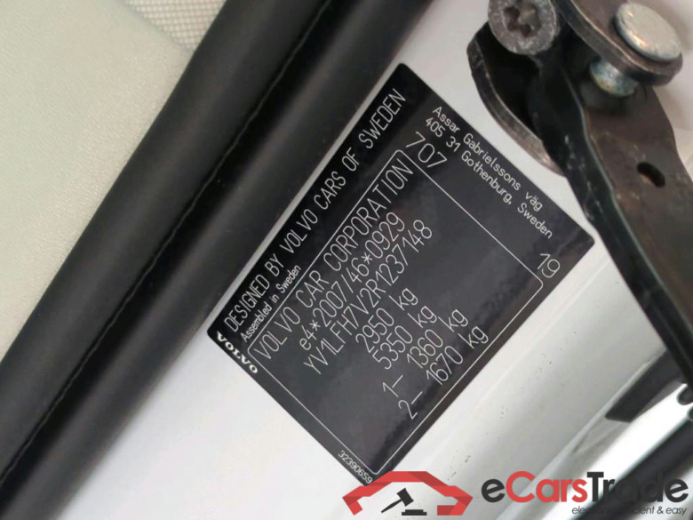 XC90 Core Recharge Plug-In Hybrid AWD 2.0 T8 Twin Engine 335KW AT8 7 Sitzer E6d #5