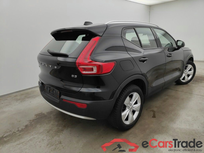 VOLVO XC40 - 2022 2.0 B3 163hp MHEV Core DCT 5d #2