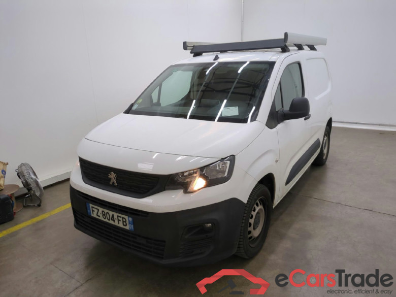PEUGEOT Partner / 2018 / 4P / Fourgonnette BHDI 100 S&S 100 S&S 1000KG STD ASPHALT #1