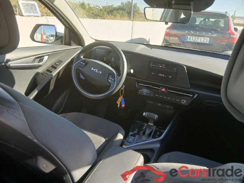 KIA Niro / 2022 / 5P / crossover 1.6 GDi HEV 104kW (141CV) Concept #3