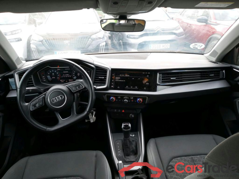 AUDI A1 / 2018 / 5P / berlina con portón Sportback Adrenalin 30 TFSI 81kW S tron(SP) (AC3) #3
