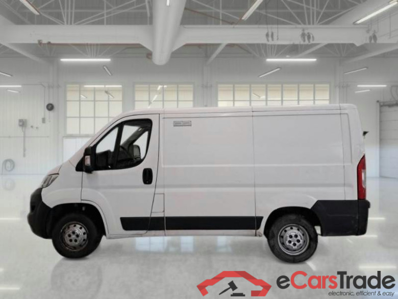 CITROEN JUMPER / 2014 / 4P / FURGONE 33 L1H1 BLUEHDI 140CV #6