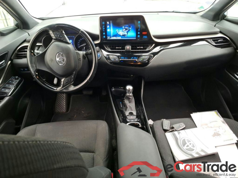 TOYOTA C-HR / 2016 / 5P / SUV 1.8 HYBRIDE 122 DESIGN(SP) #5