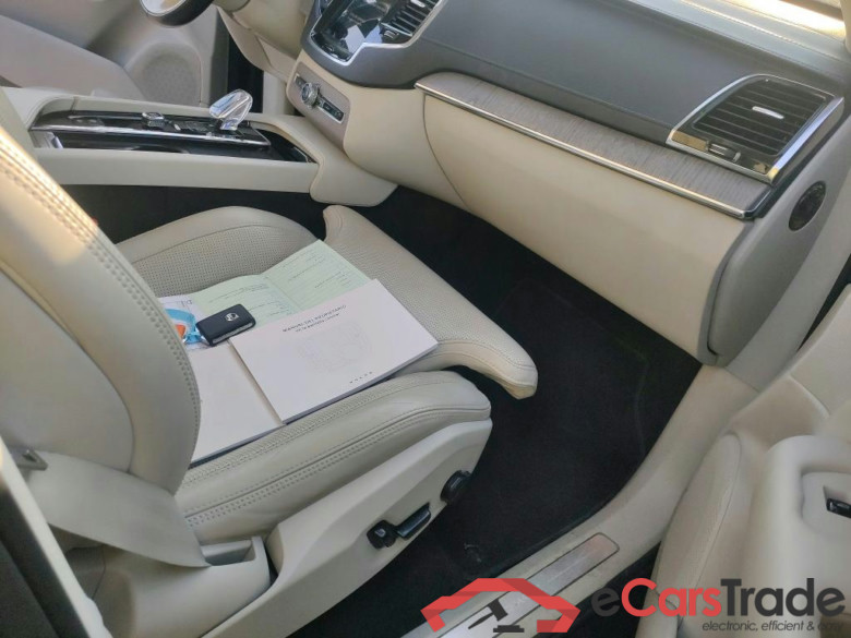 VOLVO XC90 / 2019 / 5P / todoterreno 2.0 T8 AWD Recharge Inscription Auto #6