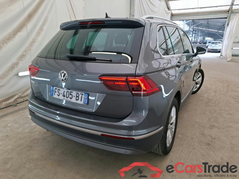 VOLKSWAGEN Tiguan / 2016 / 5P / SUV 2.0 TDI 150 DSG7 Carat #3