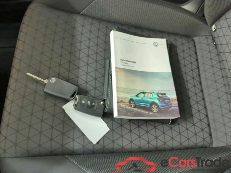 VOLKSWAGEN T-Cross 70 kW #6