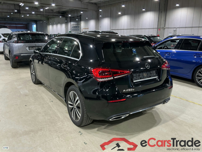 MERCEDES-BENZ A-Klasse 1.3 A 250 E DCT BUSINESS SOLUTION #3