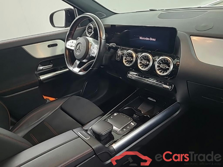 MERCEDES-BENZ GLA GLA 180 DCT AMG Line 5D 100kW #6