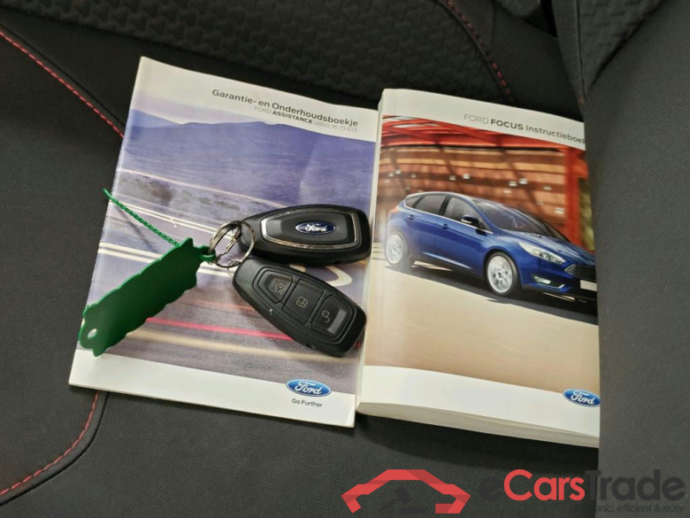 Ford Focus 1.0 EcoBoost ST-Line 125 pk Wagon 5d #4