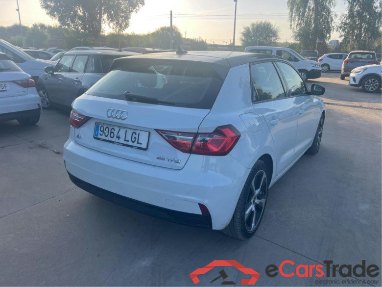AUDI A1 / 2018 / 5P / berlina con portón Sportback Advanced 25 TFSI 70kW (95CV) (CX) #2