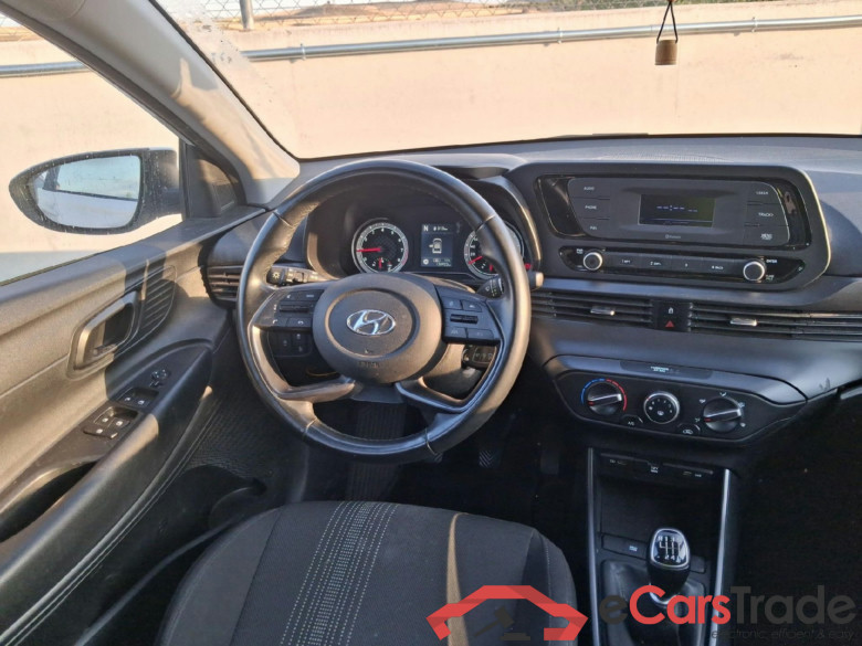 HYUNDAI i20 / 2020 / 5P / berlina con portón 1.0 TGDI 74kW (100CV) 48V Essence #3
