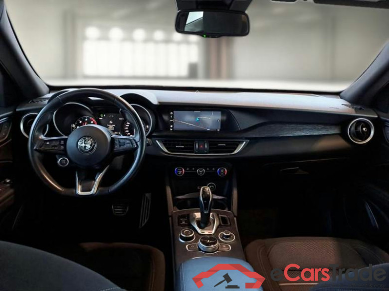ALFA ROMEO STELVIO / 2017 / 5P / SUV 2.2 TD 160 CV SUPER BUSINESS AT8 RWD #3