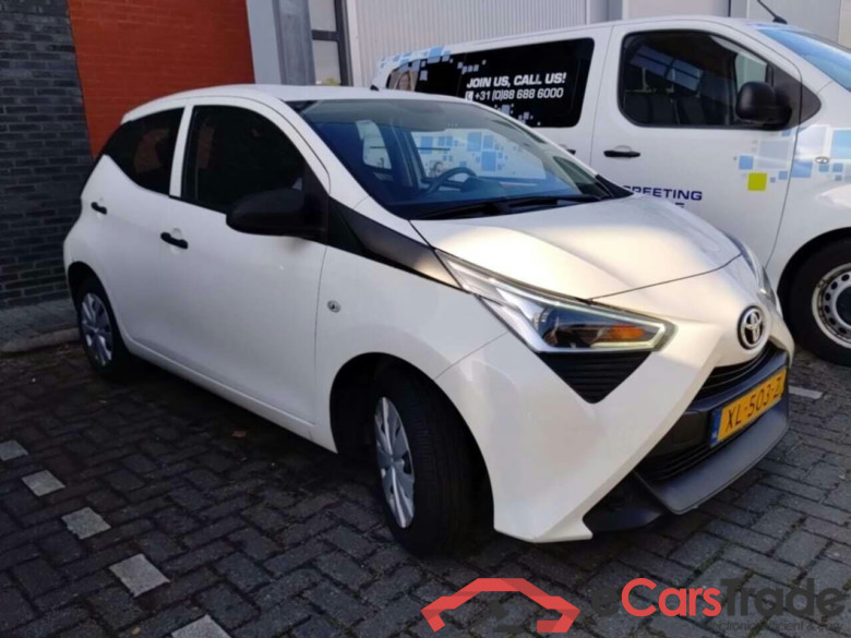 TOYOTA Aygo 1.0 VVT-i x-fun #2