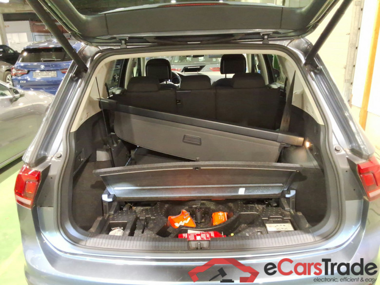 VOLKSWAGEN TIGUAN ALLSPACE DIESEL 2.0 TDi SCR Comfortline DSG (EU6.2) #3