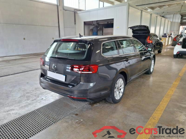 VOLKSWAGEN PASSAT / 2019 / 5P / STATION WAGON VAR. 2.0TDI SCR EVO 110KW BUSINESS DSG #2