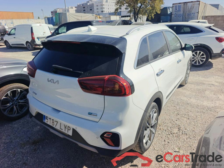 KIA Niro / 2019 / 5P / crossover 1.6 GDi HEV 104kW (141CV) Emotion (AC) #2