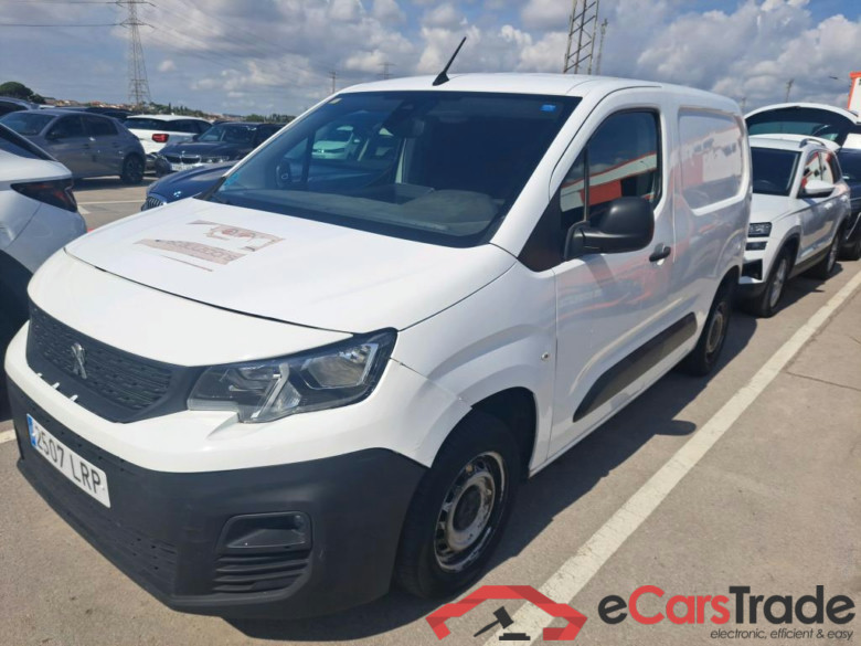 PEUGEOT Partner / 2018 / 4P / furgón derivado de turismo Premium Standard 600kg BlueHDi 73kW (AC)