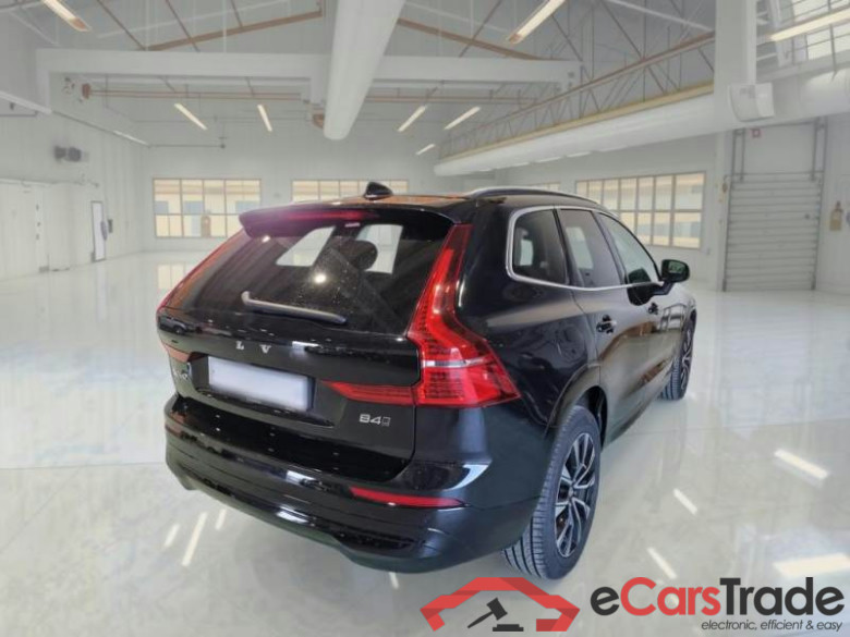 VOLVO XC60 / 2021 / 5P / SUV B4 D AWD automatico Core #2