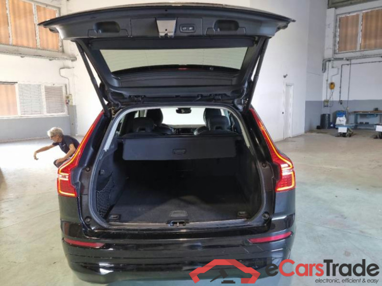 VOLVO XC60 / 2021 / 5P / SUV B4 D AWD automatico Core #5