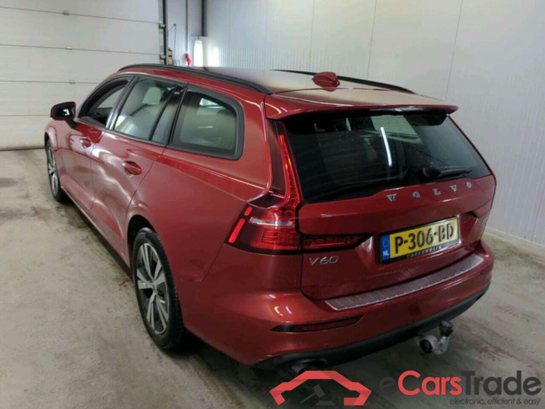 VOLVO V60 2.0 B3 Mom. Adv. #6
