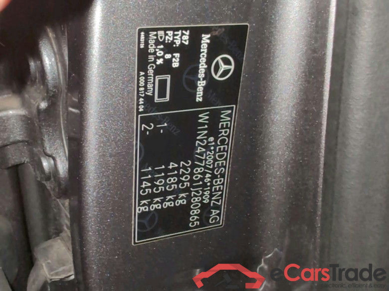 MERCEDES - MER GLA 250e 218PK DCT Business Solution Pack Plus & Towing Hook With ESP  * HYBRID * #6