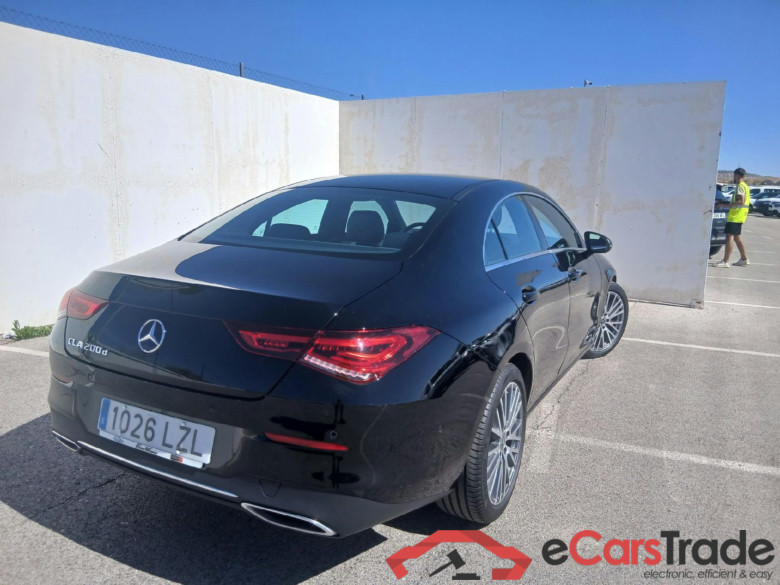 MERCEDES-BENZ CLA / 2019 / 4P / coupé CLA 200 D DCT #2