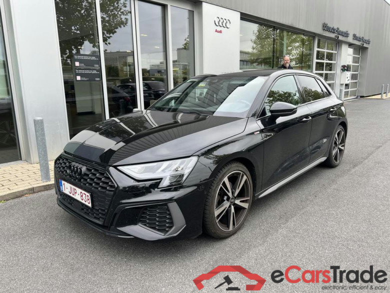 AUDI A3 Sportback 35 TFSI S line S tronic #1