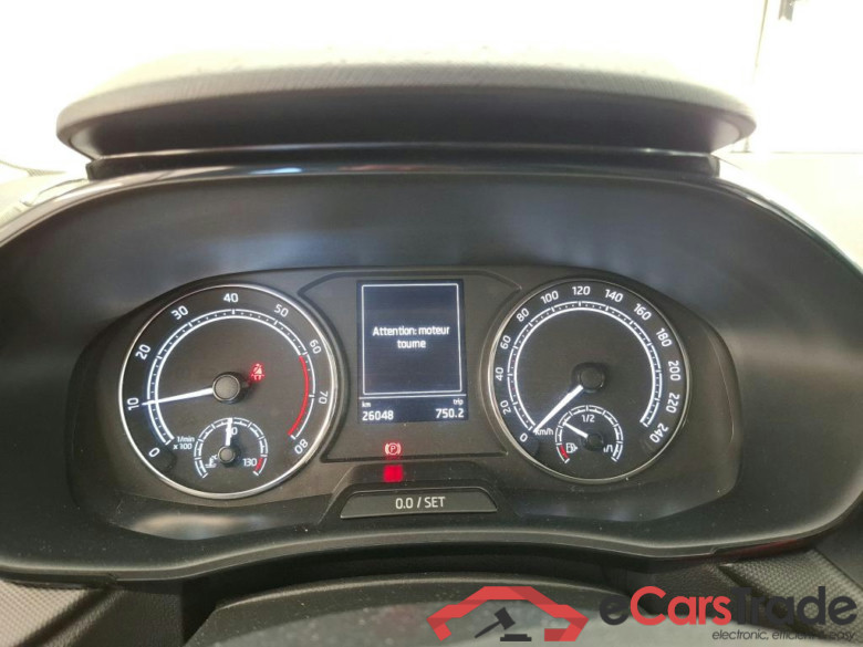 Fabia Ambition 1.0 MPI 80CV BVM5 E6d #6