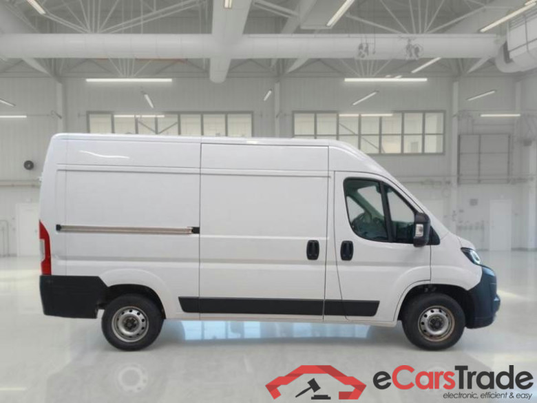 PEUGEOT BOXER / 2023 / 4P / FURGONE 2.2 BLUEHDI 120 SeS 330 L2H2 #6