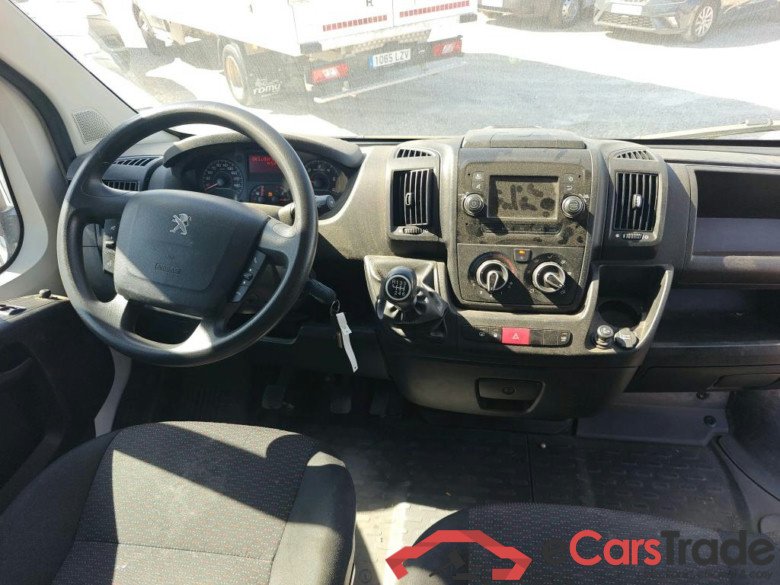 PEUGEOT Boxer / 2014 / 4P / furgón Pack 335 L3 H2 BHDI 103kW (140CV) S&S #3
