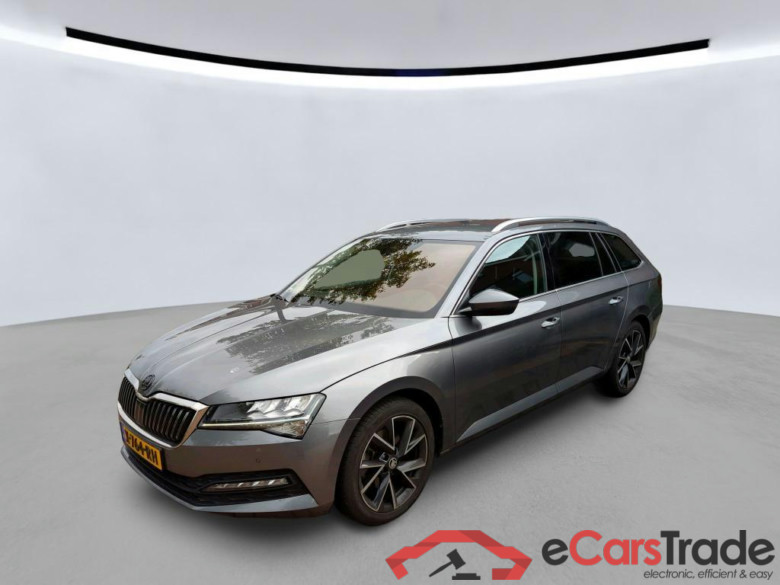 SKODA Superb Combi 110 kW #1