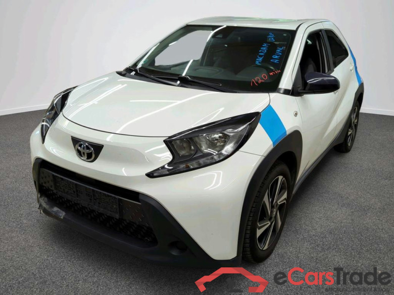 Aygo X Play 1.0 53KW MT5 E6d