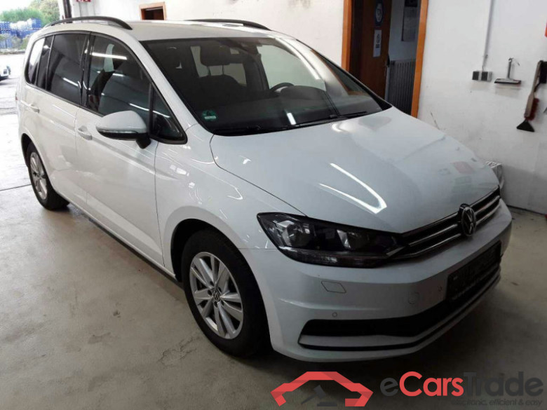 Volkswagen Touran  #1