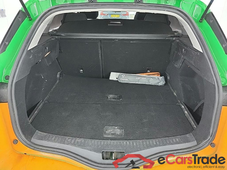 RENAULT Mégane Estate TCe 100 Zen 5D 75kW #5