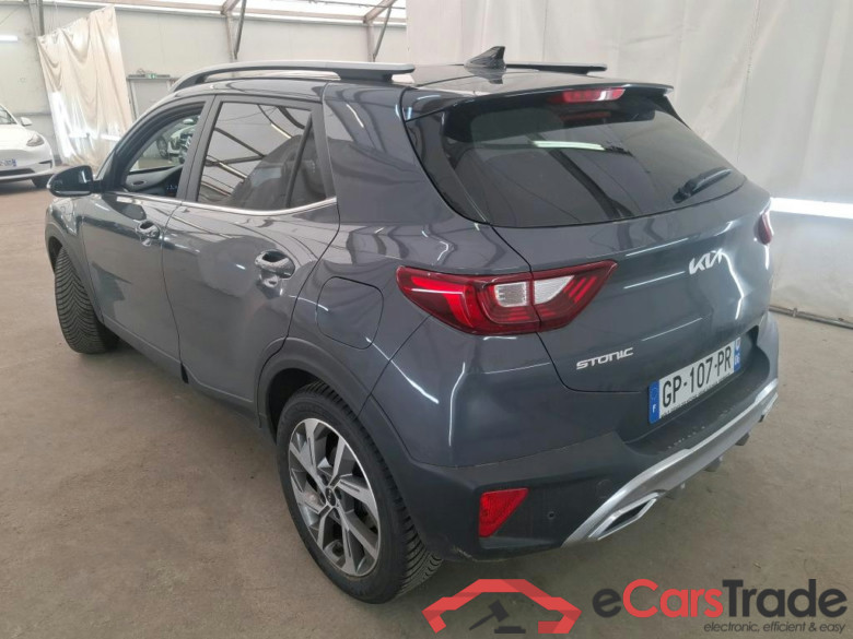 KIA Stonic / 2020 / 5P / SUV 1.0 T-GDI 120 MHEV GT LINE PREMIUM DCT7 #2