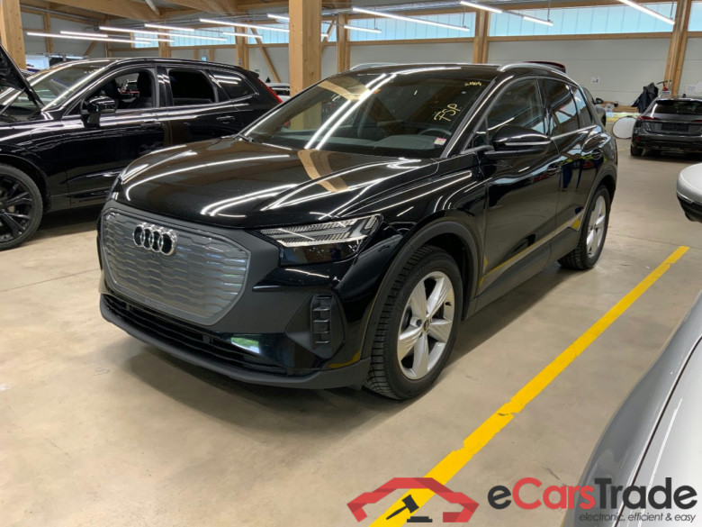 Q4 e-tron 40 e-tron #1