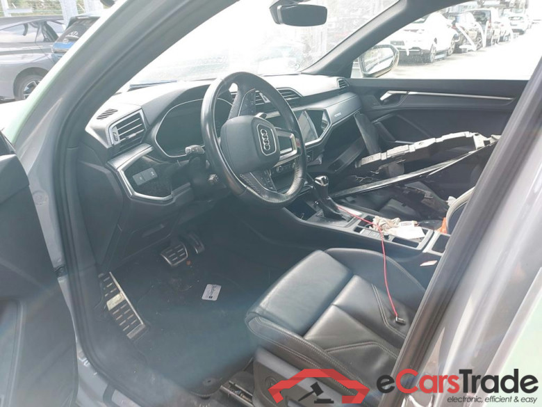 AUDI - AUD Q3 SB 45 TFSI e 245PK  S-Tronic S Line             ***              TOTAL LOSS             ***            Pack Business Plus & Rear Camera &  Towing Hook * HYBRID * #3