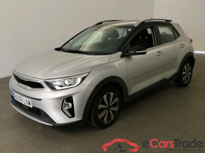 KIA Stonic / 2017 / 5P / todoterreno 1.0 T-GDi 88kW (120CV) MHEV Drive DCT #1
