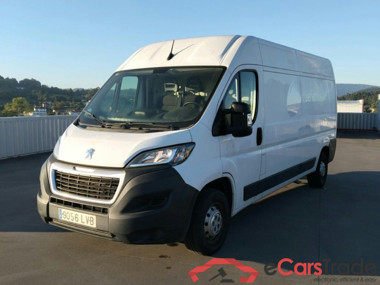 PEUGEOT Boxer / 2014 / 4P / furgón 335 L3 H2 BHDI 103kW (140CV) S&S 6 V. M