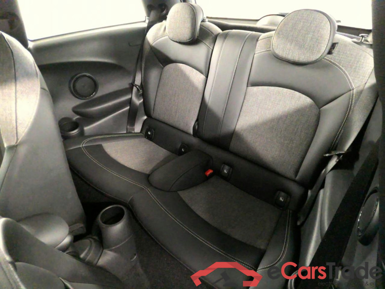 John Cooper EV SE Essential 3d #6