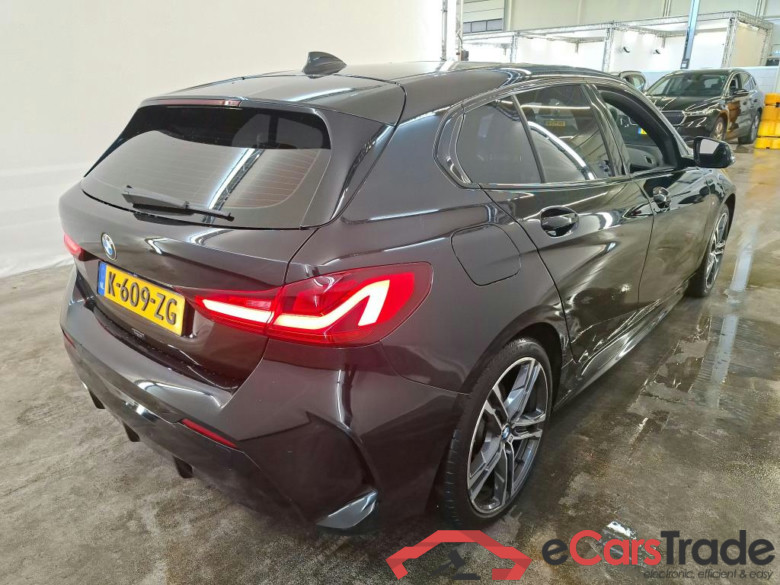 BMW 1 Serie 118iA 5d #2