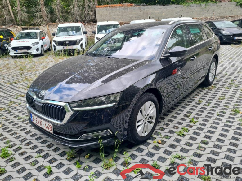 SKODA OCTAVIA COMBI 2.0 CRTDI 85KW CLEVER