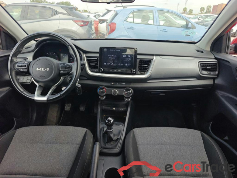 KIA Stonic / 2017 / 5P / todoterreno 1.2 DPi 62kW (84CV) Concept #3