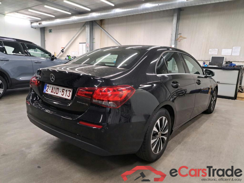 MERCEDES - MER A BERLINE 180 d 116PK 8G-DCT Style Pack Avantage & Driving Assistance & Parking Pack With Camera #2