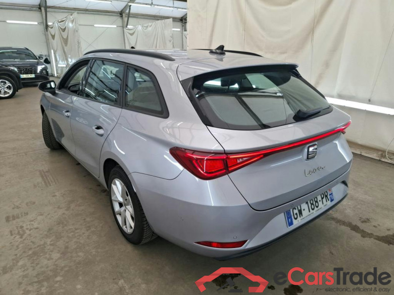 SEAT Leon Sportstourer / 2020 / 5P / Break 1.0 eTSI 110 DSG S&S Business #2