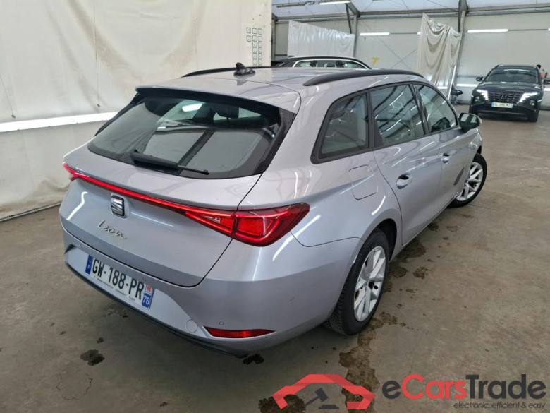 SEAT Leon Sportstourer / 2020 / 5P / Break 1.0 eTSI 110 DSG S&S Business #3
